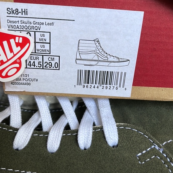 Vans Men’s Sk8-Hi Desert Skulls Grape Leaf/White sneakers - Picture 16 of 16